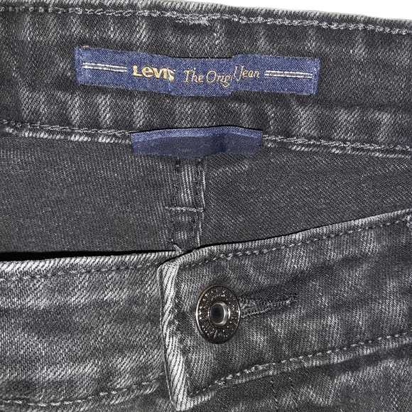 Levi's Jeans - Picture 2 of 4